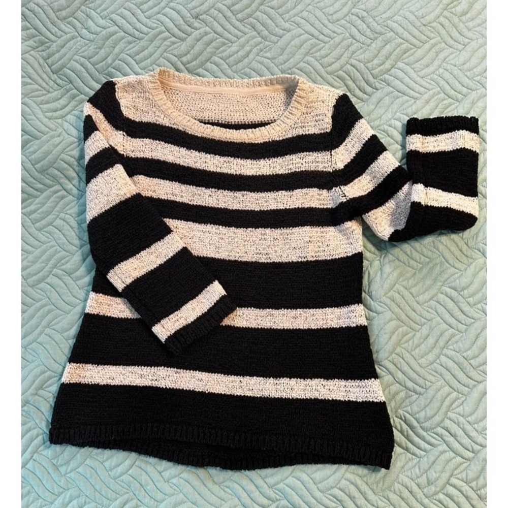 Black‎ and White Striped Crew Neck Knit Sweater 3/4 Sleeve Textured Top